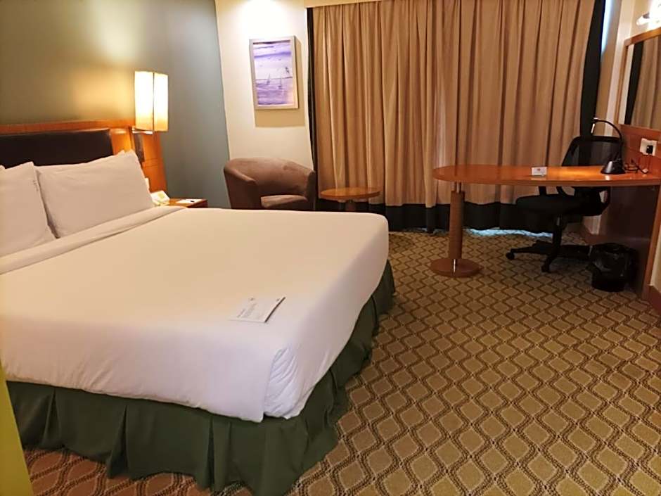 Holiday Inn Dar Es Salaam By IHG