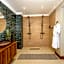 Black Rhino Game Lodge