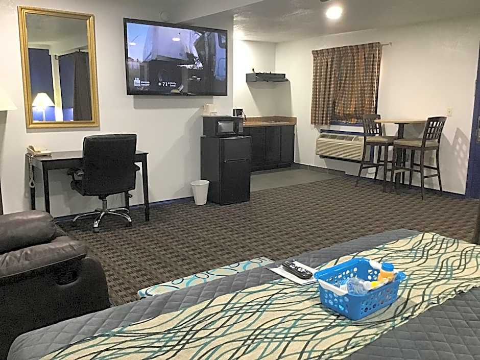 Budget Inn & Suites