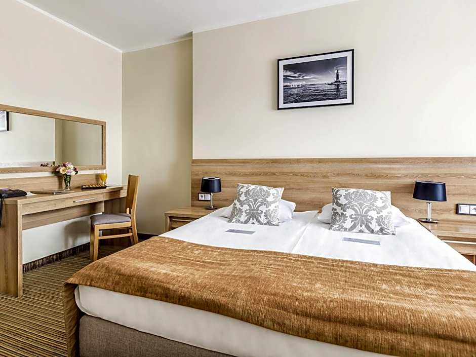 Mercure Wiazowna Brant