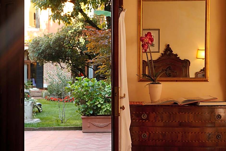 Pensione Accademia - Villa Maravege
