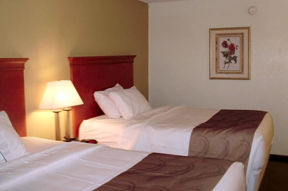 Photo 1 of 7 of 2 Double Beds