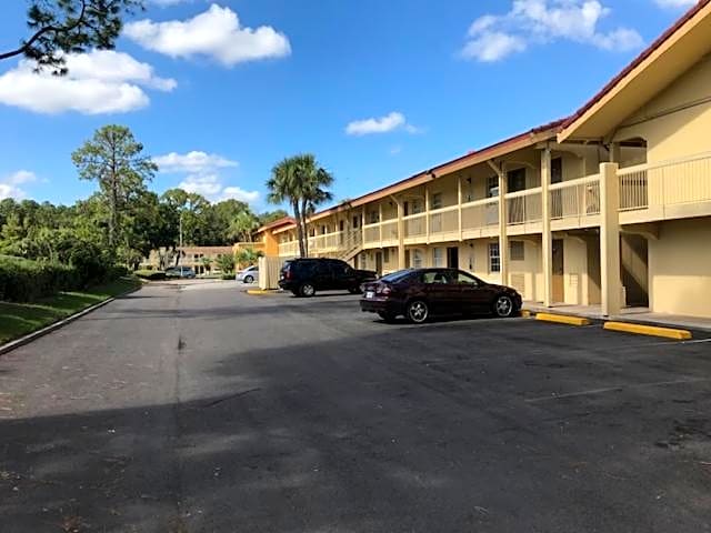 Days Inn by Wyndham Jacksonville Baymeadows