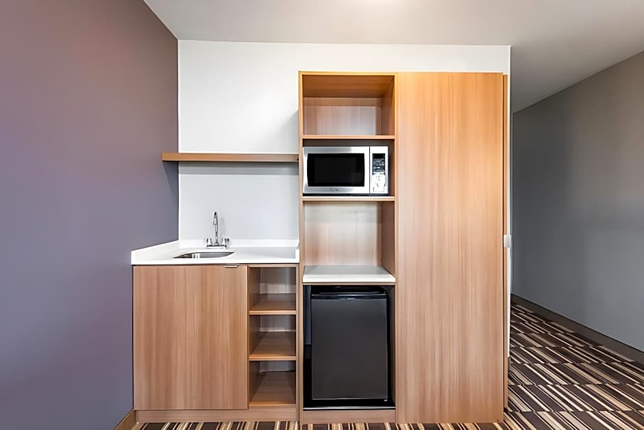 Microtel Inn & Suites by Wyndham Beaver Falls