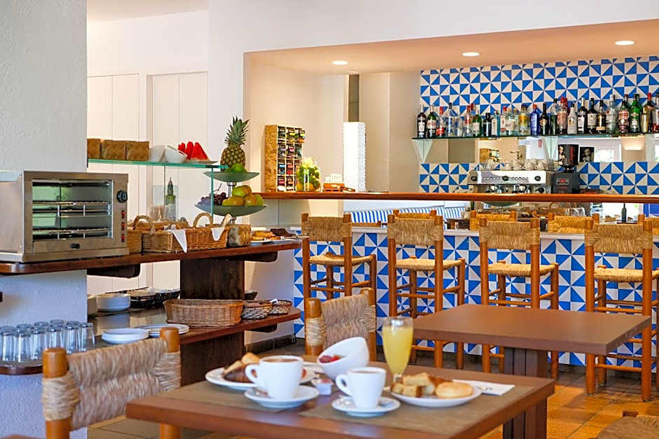 Hotel Blaumar Cadaqués by Fimedhotels