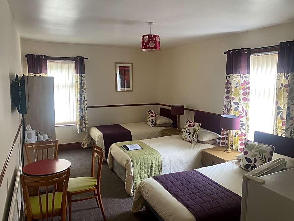 Evanescent Bar and Rooms