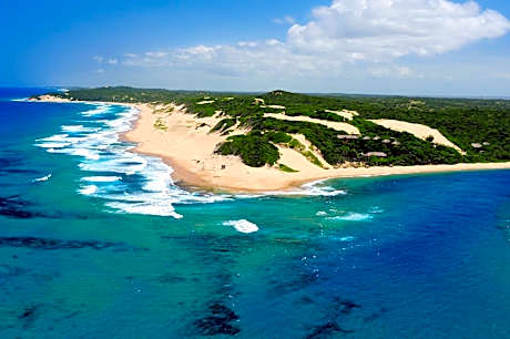 Machangulo Beach Lodge