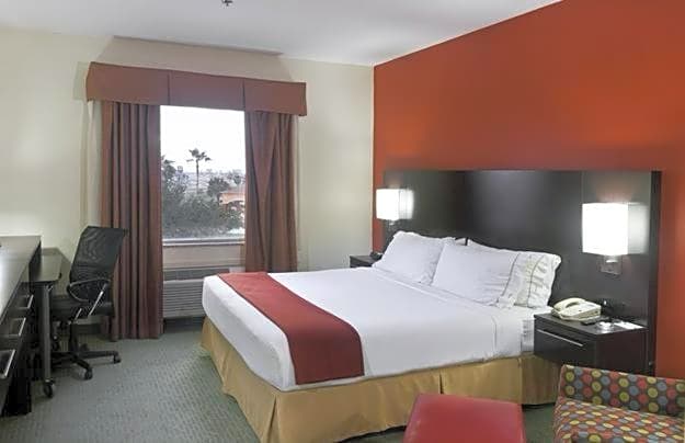 Holiday Inn Express Hotel and Suites Brownsville By IHG