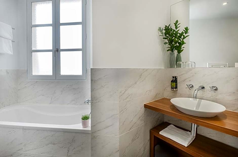 Chateau Belmont Tours by The Crest Collection