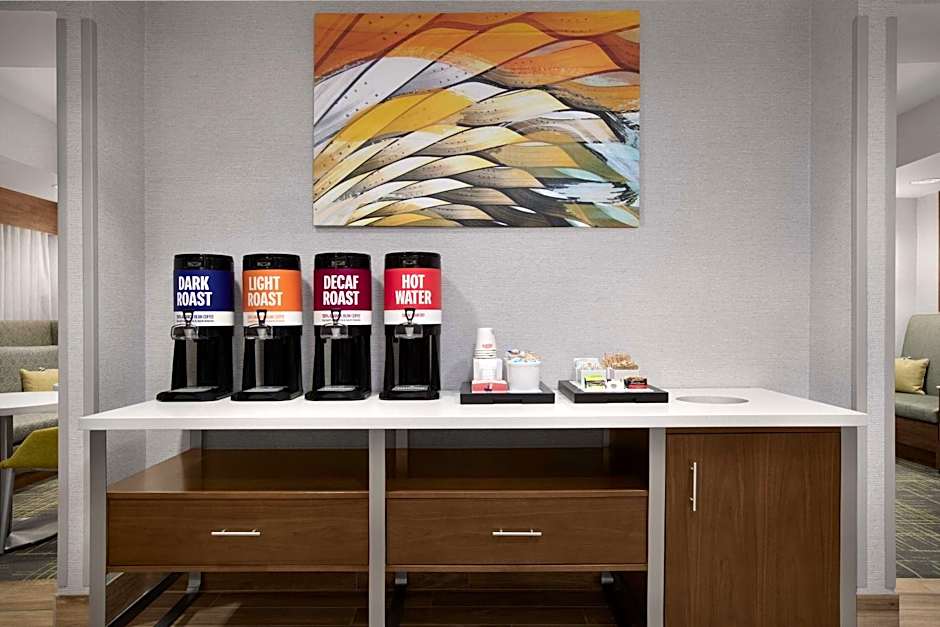 Hampton Inn By Hilton Yorkville