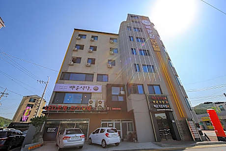 Cheongsong Baegunjang Motel