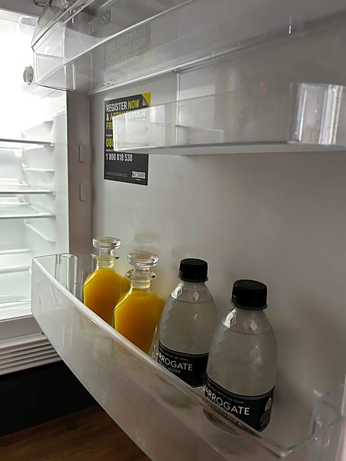 Stansted Airport Stay, Parking and Luxury Suite