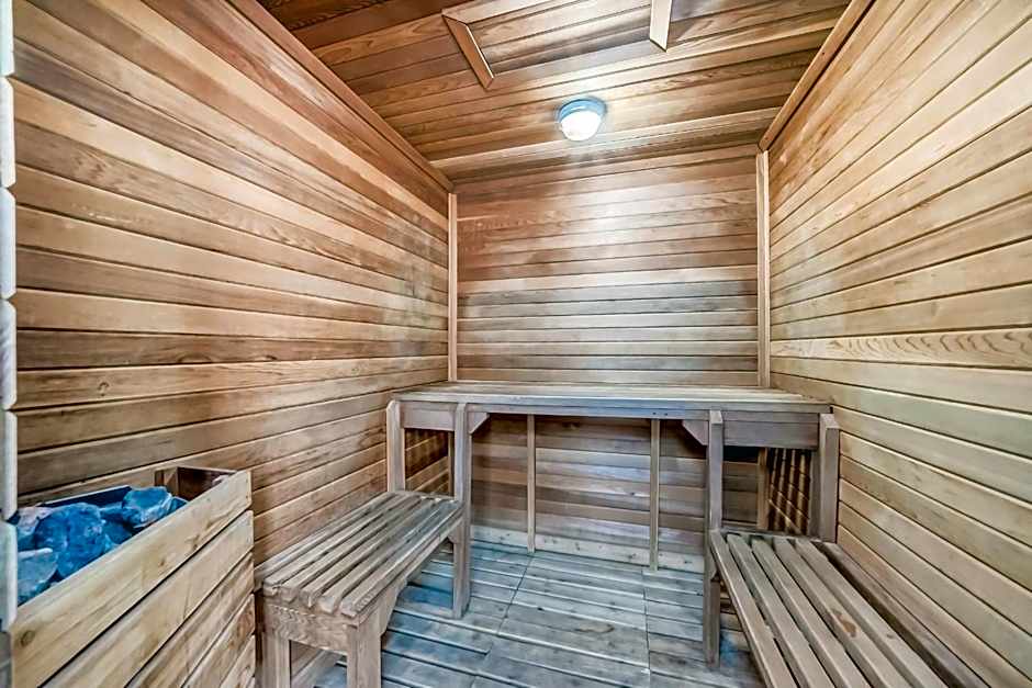 Grande Cache Inn & Suites