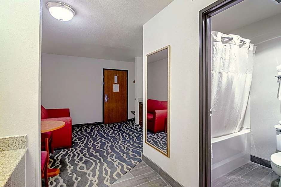 Quality Inn Huron