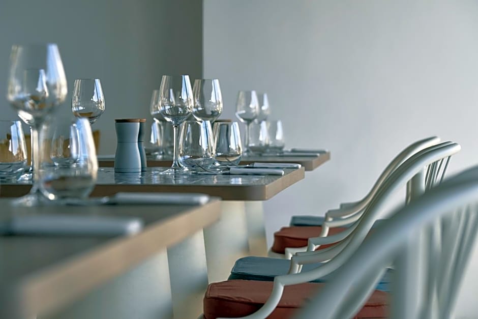 Minois Sugarcube Suites