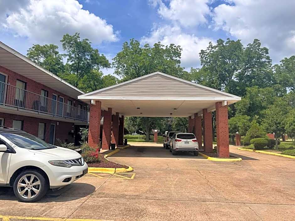 Delta Inn West Helena US 49 AR