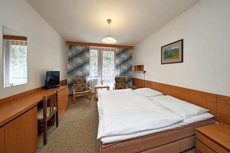 Two-Bedroom Apartment with Spa Package