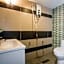 Monaco Boutique Hotel Sadong Jaya