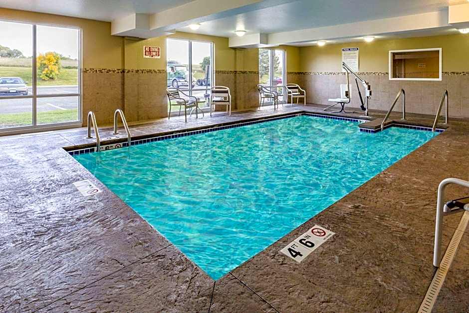 AmericInn by Wyndham Burnsville
