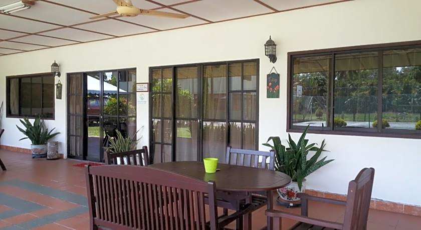 Seaside Travellers Inn