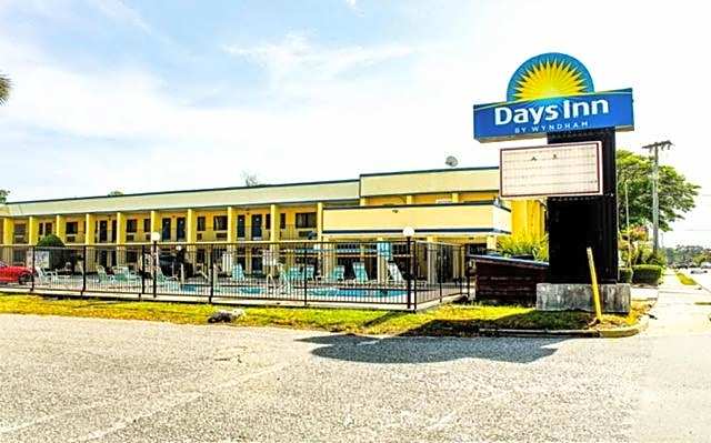 Days Inn by Wyndham Little River