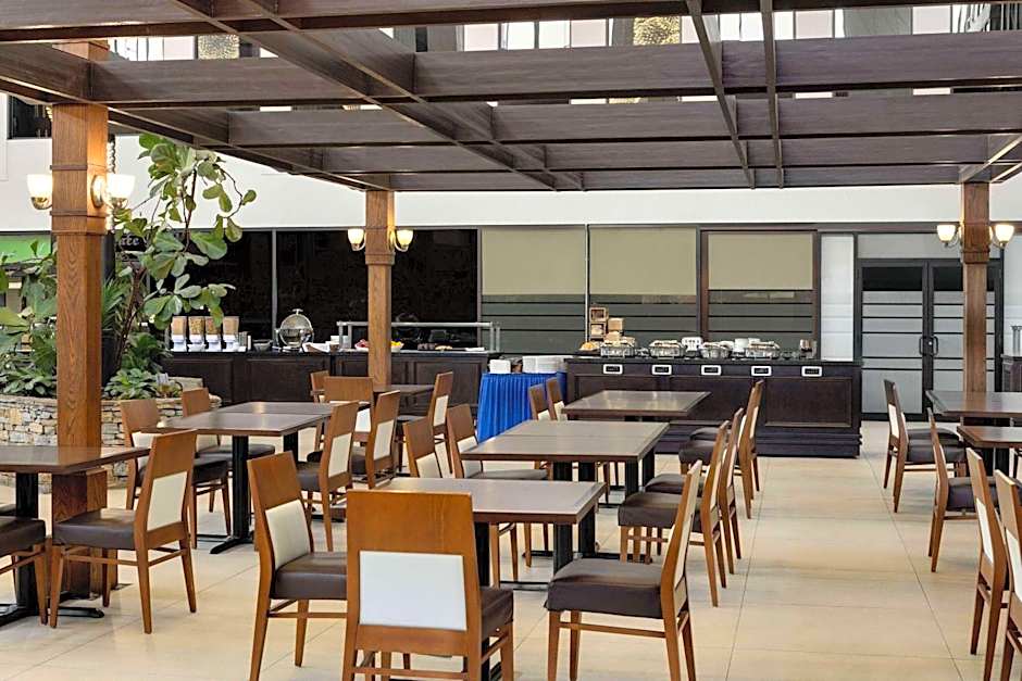 Wyndham Edmonton Hotel and Conference Centre