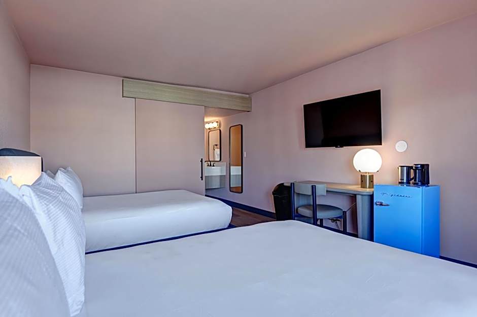 The Dunes Hotel (Palm Springs)