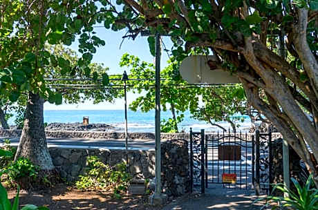 Hale Moana, Unit #110 Kona Islander Inn