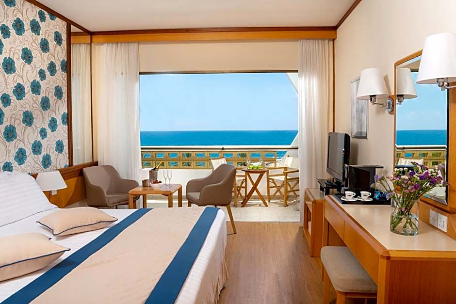 Constantinou Bros Athena Royal Beach Hotel