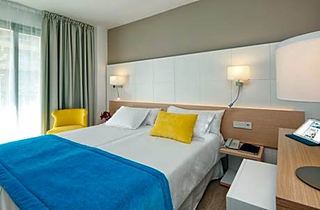 Triple Room with Balcony