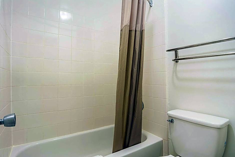 Motel 6-Gainesville, GA