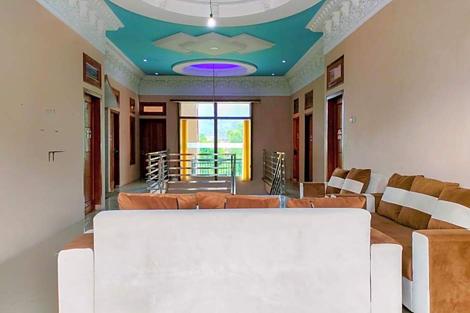 RedDoorz near Agrowisata Kebun Teh Dieng