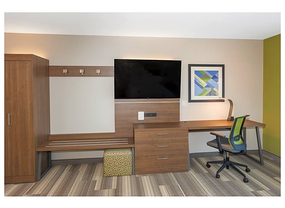 Holiday Inn Express And Suites Hudson I-94 By IHG