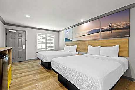 Queen Room with Two Queen Beds - Non-Smoking