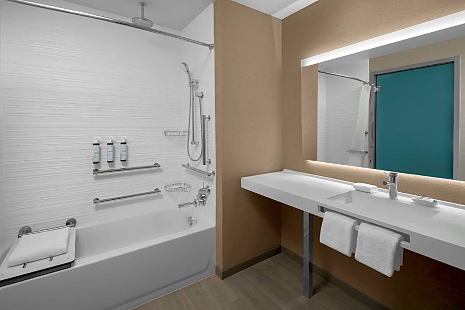 AC Hotel by Marriott Lansing University Area