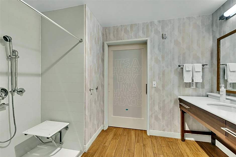 Hampton Inn By Hilton & Suites Kenosha