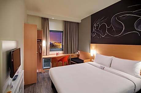 Standard Room with 1 Double Bed