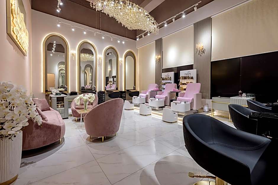 Khalidia Palace Hotel Dubai by Mourouj Gloria