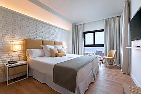 My Favorite Club Suite Ocean Front View ( 2 Adults )