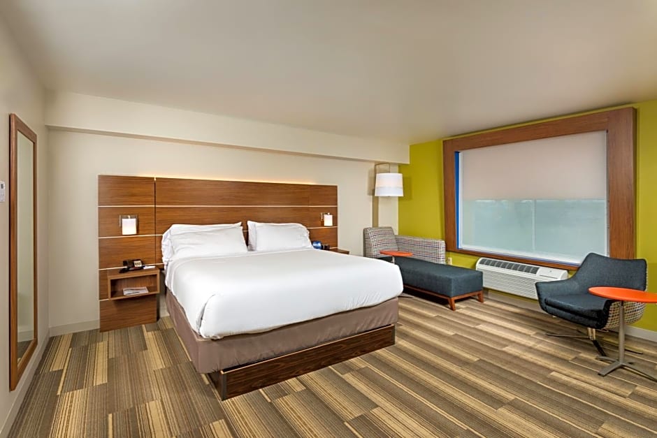 Holiday Inn Express Peoria North - Glendale