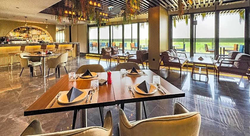 Millennium Place Mirdif