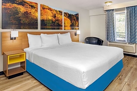 2 Queen Beds Mobility Accessible Room Smoking