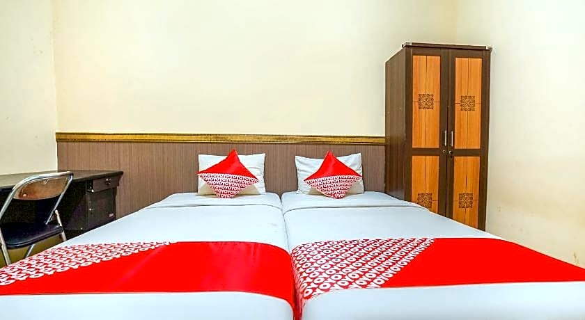 OYO Life 2502 Syariah Triantama Kost