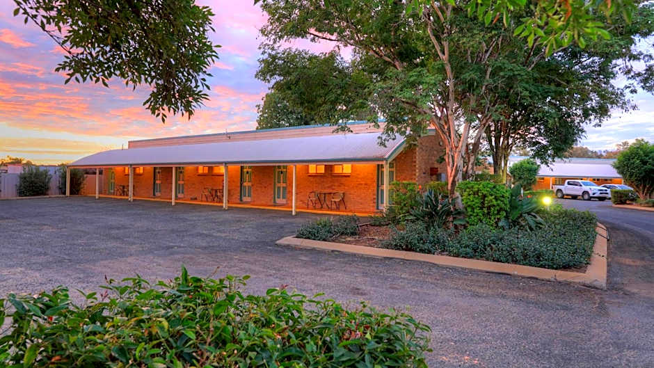 Mulga Country Motor Inn