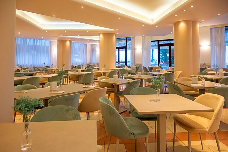 Hotel Savoy