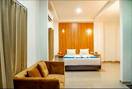 RedDoorz Plus Syariah at Polamas Andalas