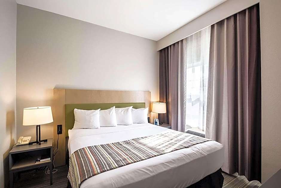 Country Inn & Suites by Radisson, Fond du Lac, WI