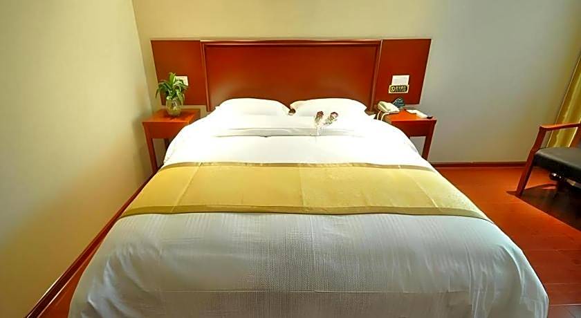 GreenTree Inn Linxi International Convention Center Express Hotel