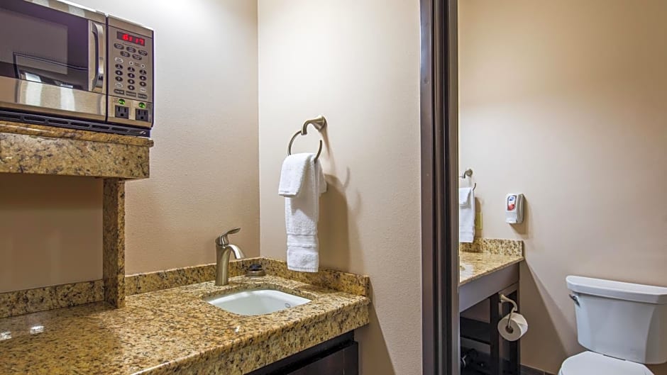 Best Western Plus Havre Inn & Suites