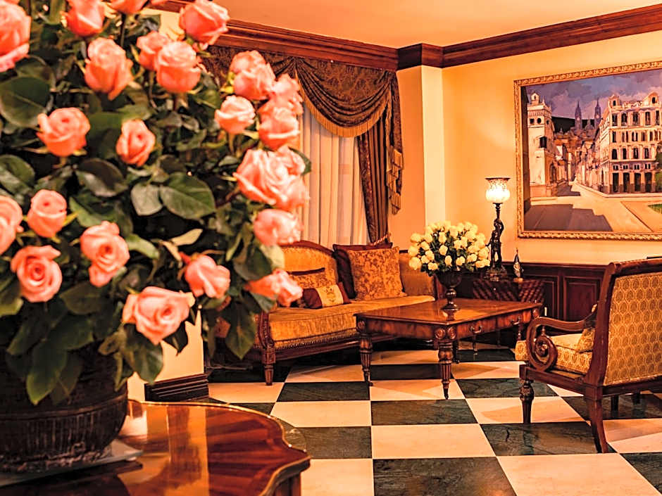 Plaza Grande Hotel